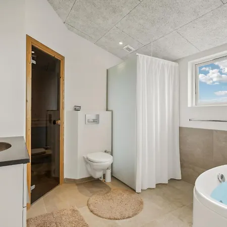 Nyaraló 4 Bedroom In